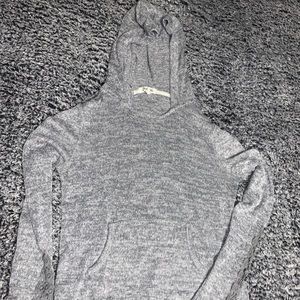 Pullover hooded Sweater